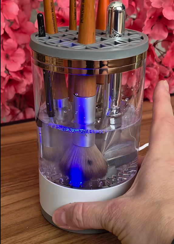 Nettoyeur de pinceaux électrique
